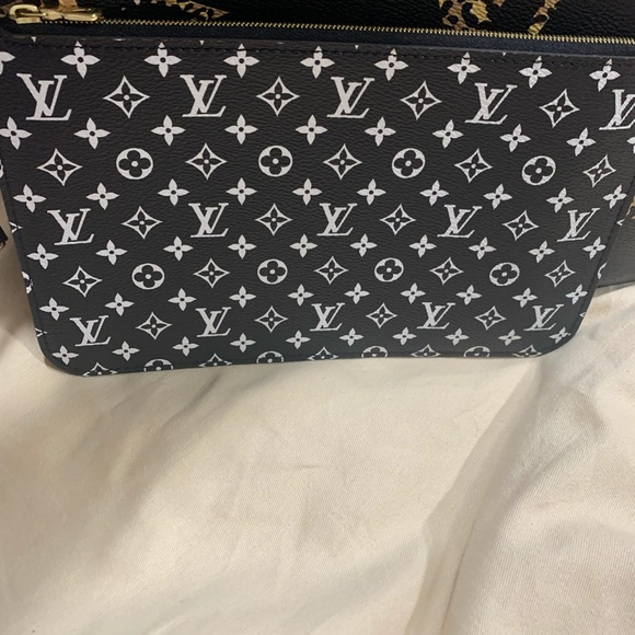 Limited edition Louis Vuitton Jungle NeverFull - Picture 5 of 7